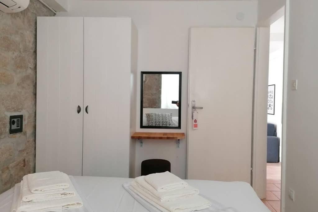 With A Garden By Rocco Apartment Rovinj